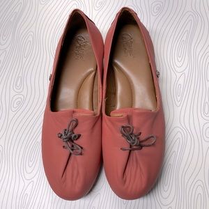 Sergio Tomari Flats, Coral, Sz 40 (9.5)